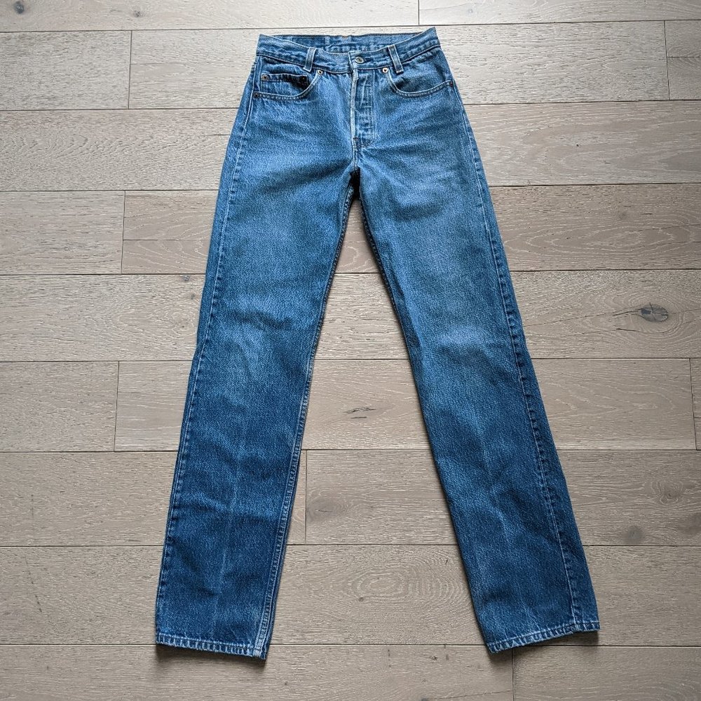 Vintage Levi 's 501 Jeans, Medium Wash Student Fit *Listing expires 3/31*